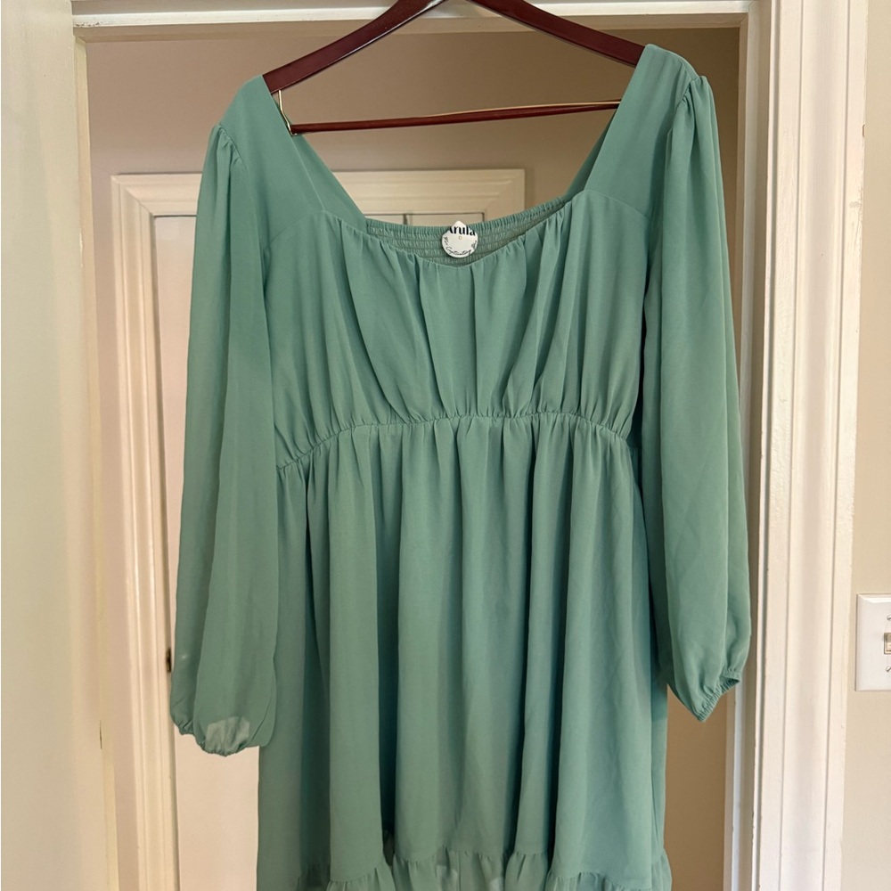 Elegant Green Long Sleeve Dress